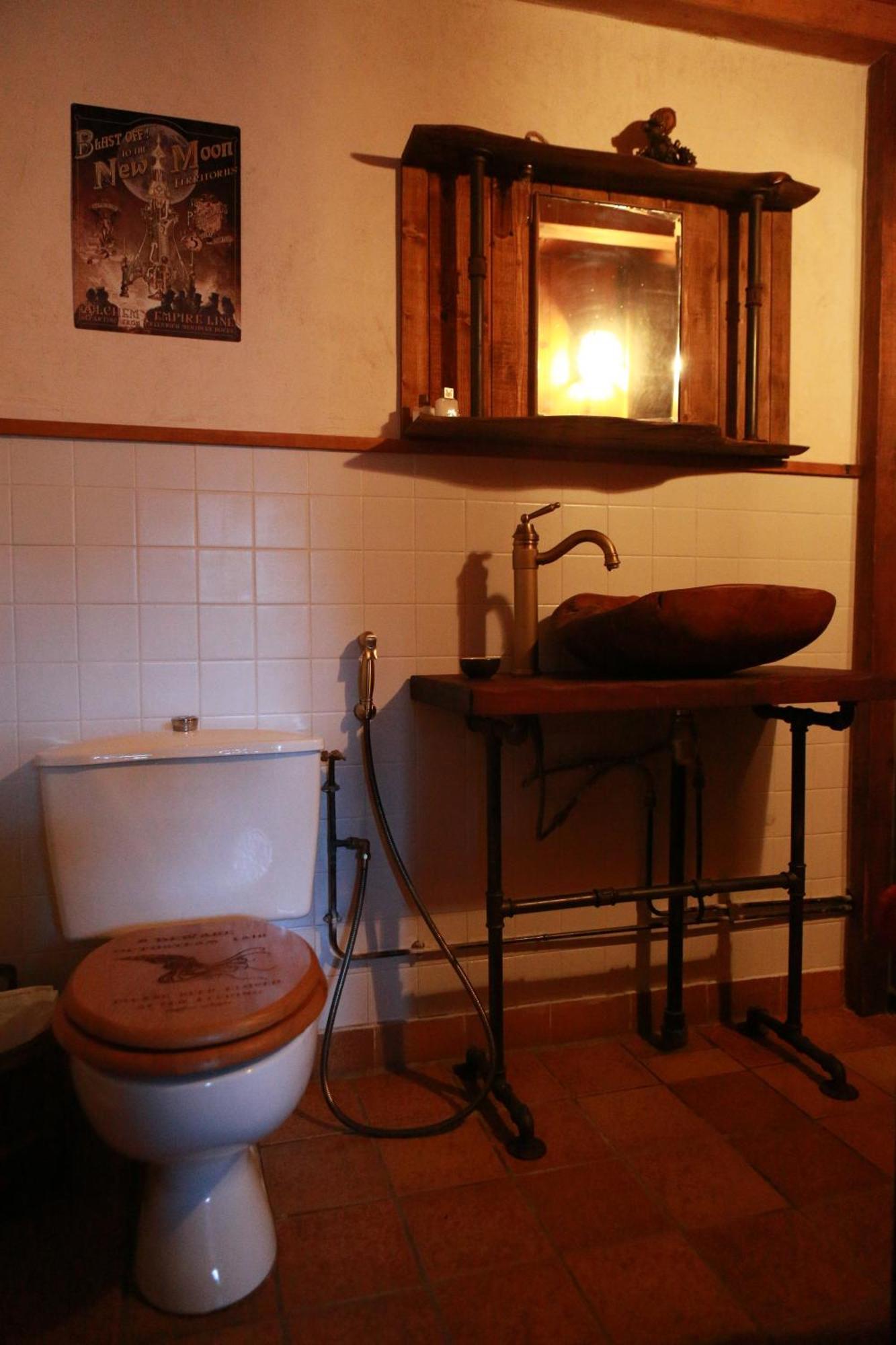 Chambre Steampunk Jules Vernes Bosbonparent Exteriör bild