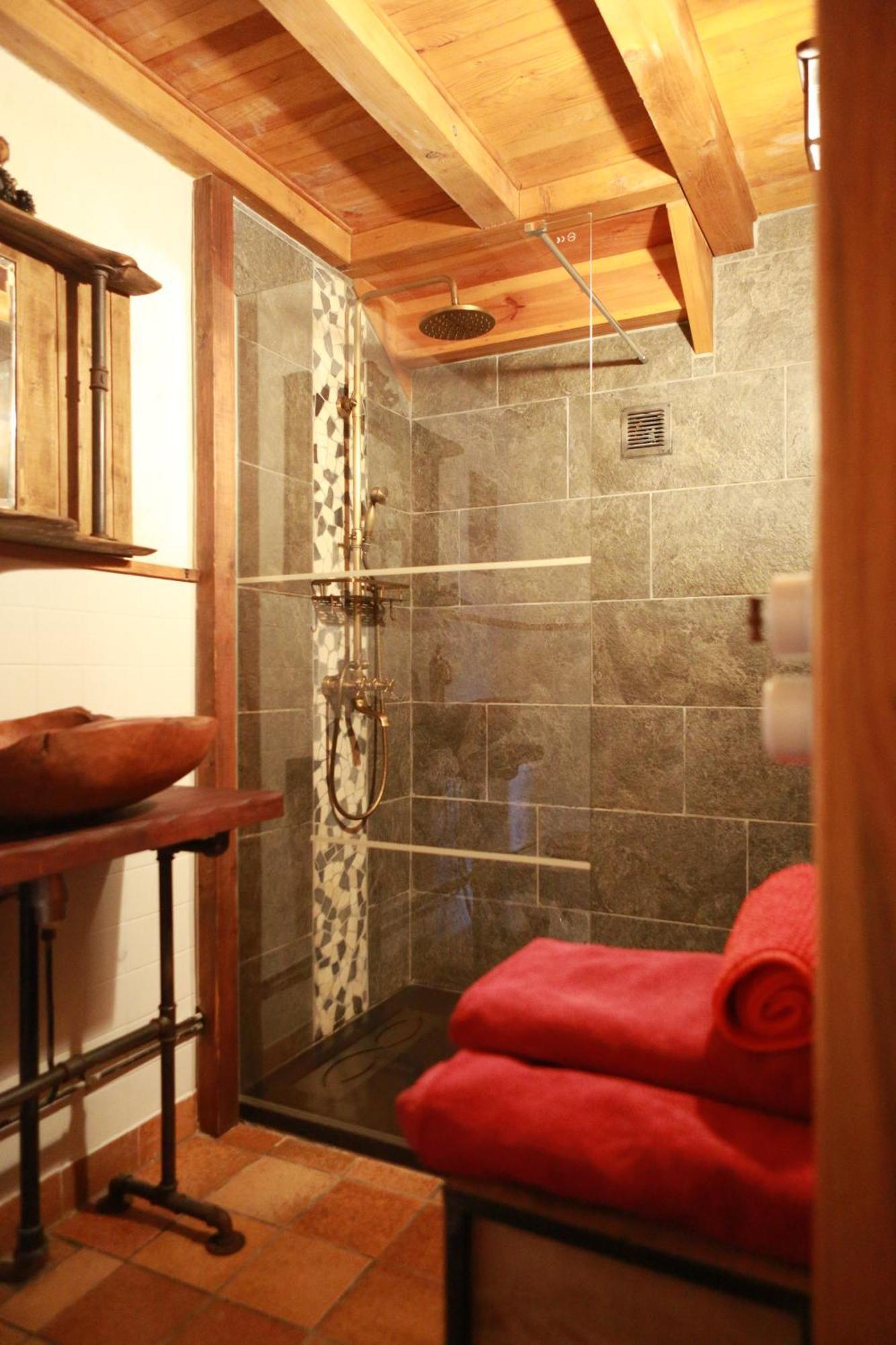 Chambre Steampunk Jules Vernes Bosbonparent Exteriör bild